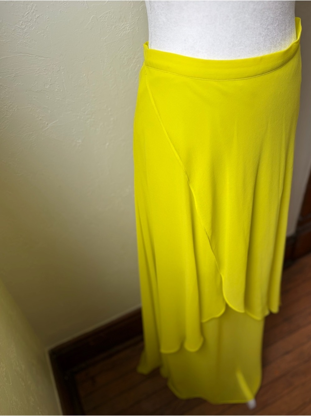 Bebe Neon Yellow Asymmetrical Maxi Skirt Sheer Overlay High Low Size 6 - Picture 4 of 10